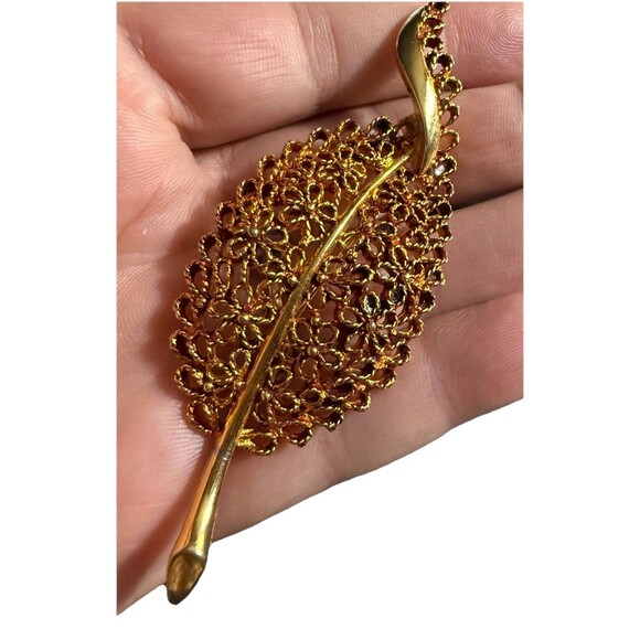 MAMSELLE: FLOWER GARDEN LEAF VINTAGE BROOCH 24k Gold Plated - Picture 1 of 3